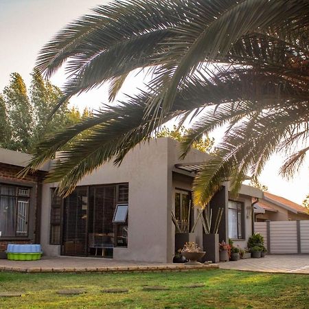 Melsetter'S Guesthouse Блоемфонтейн Екстериор снимка