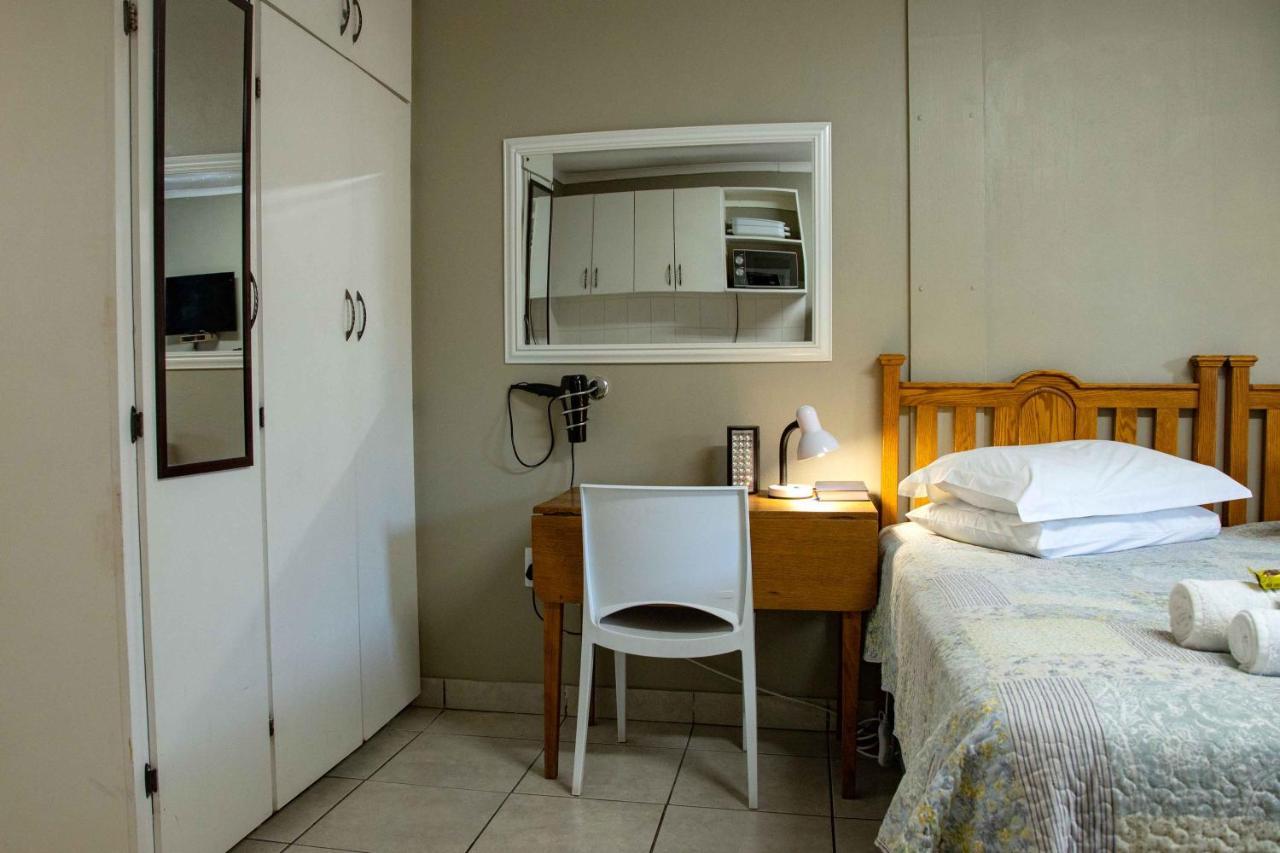 Melsetter'S Guesthouse Блоемфонтейн Екстериор снимка