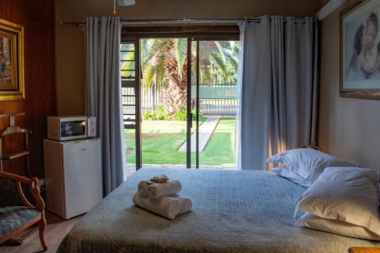 Melsetter'S Guesthouse Блоемфонтейн Екстериор снимка