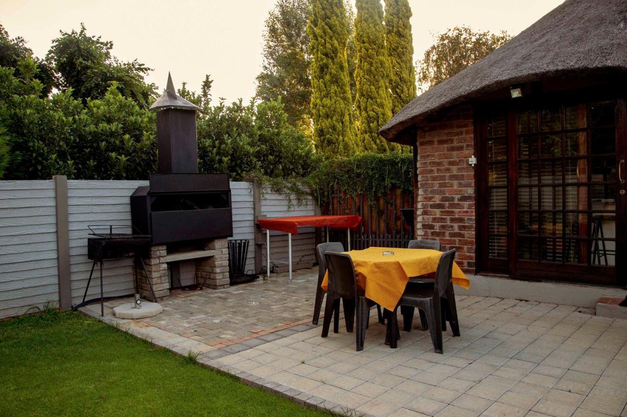 Melsetter'S Guesthouse Блоемфонтейн Екстериор снимка