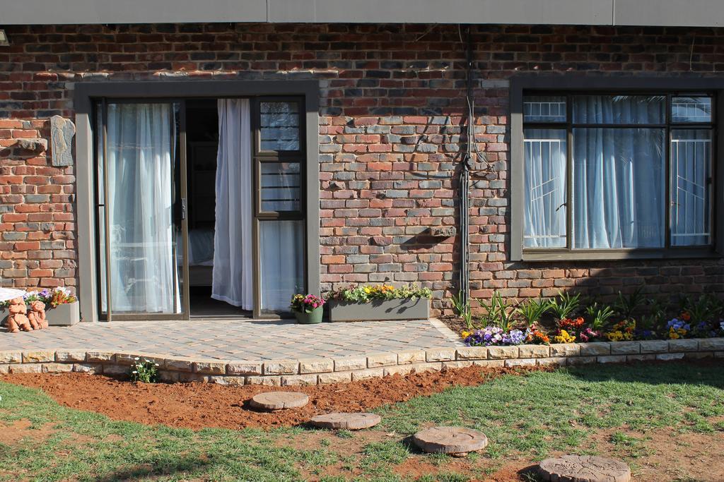 Melsetter'S Guesthouse Блоемфонтейн Екстериор снимка
