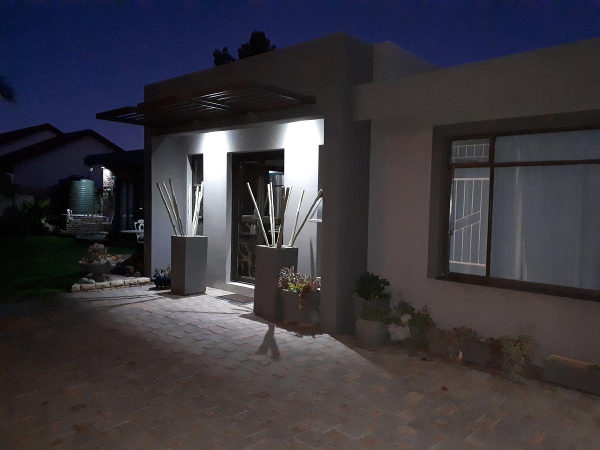 Melsetter'S Guesthouse Блоемфонтейн Екстериор снимка