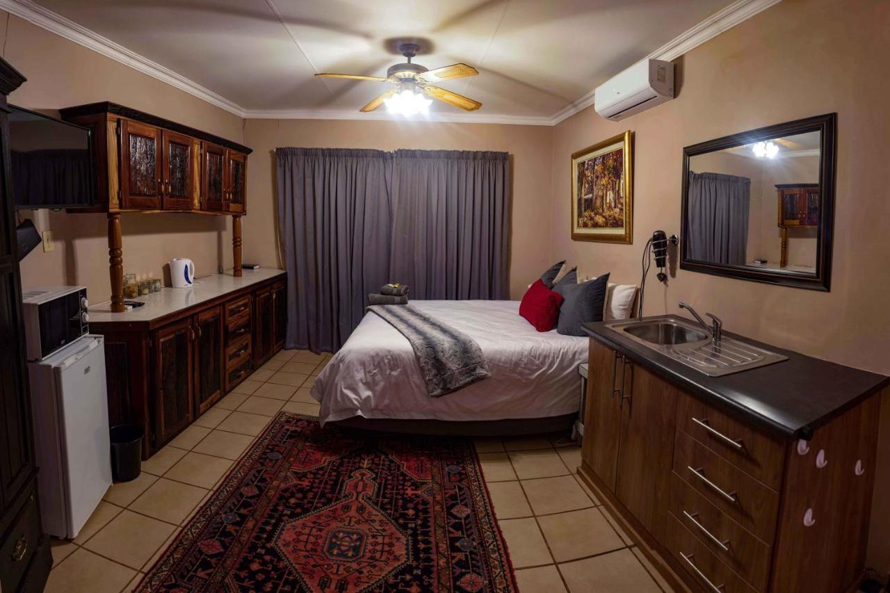 Melsetter'S Guesthouse Блоемфонтейн Екстериор снимка